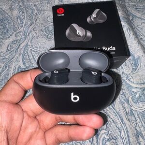 Black Earbud Headphones
